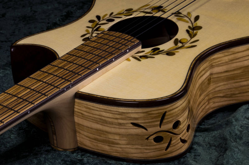 Penelope 000 Olivewood and Italian Spruce Guitar